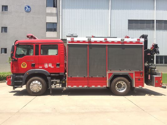 4x2 Heavy Fire Truck , 310HP Emergency Rescue Truck With 5 Ton Crane
