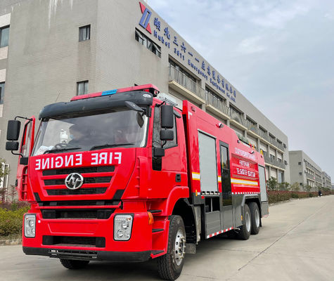 Professional Water Foam Fire Truck 10000L 6x4 For Emergency Rescue